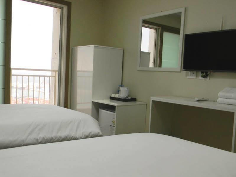 Sims Hotel Jeju Dış mekan fotoğraf