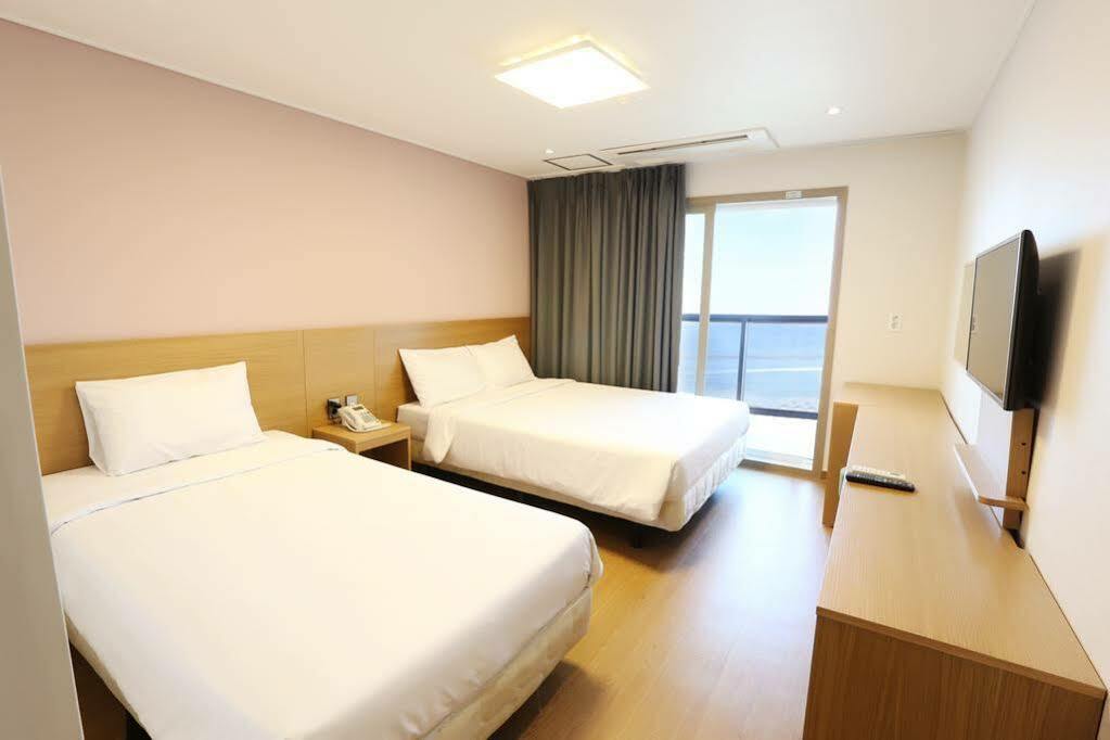Sims Hotel Jeju Dış mekan fotoğraf